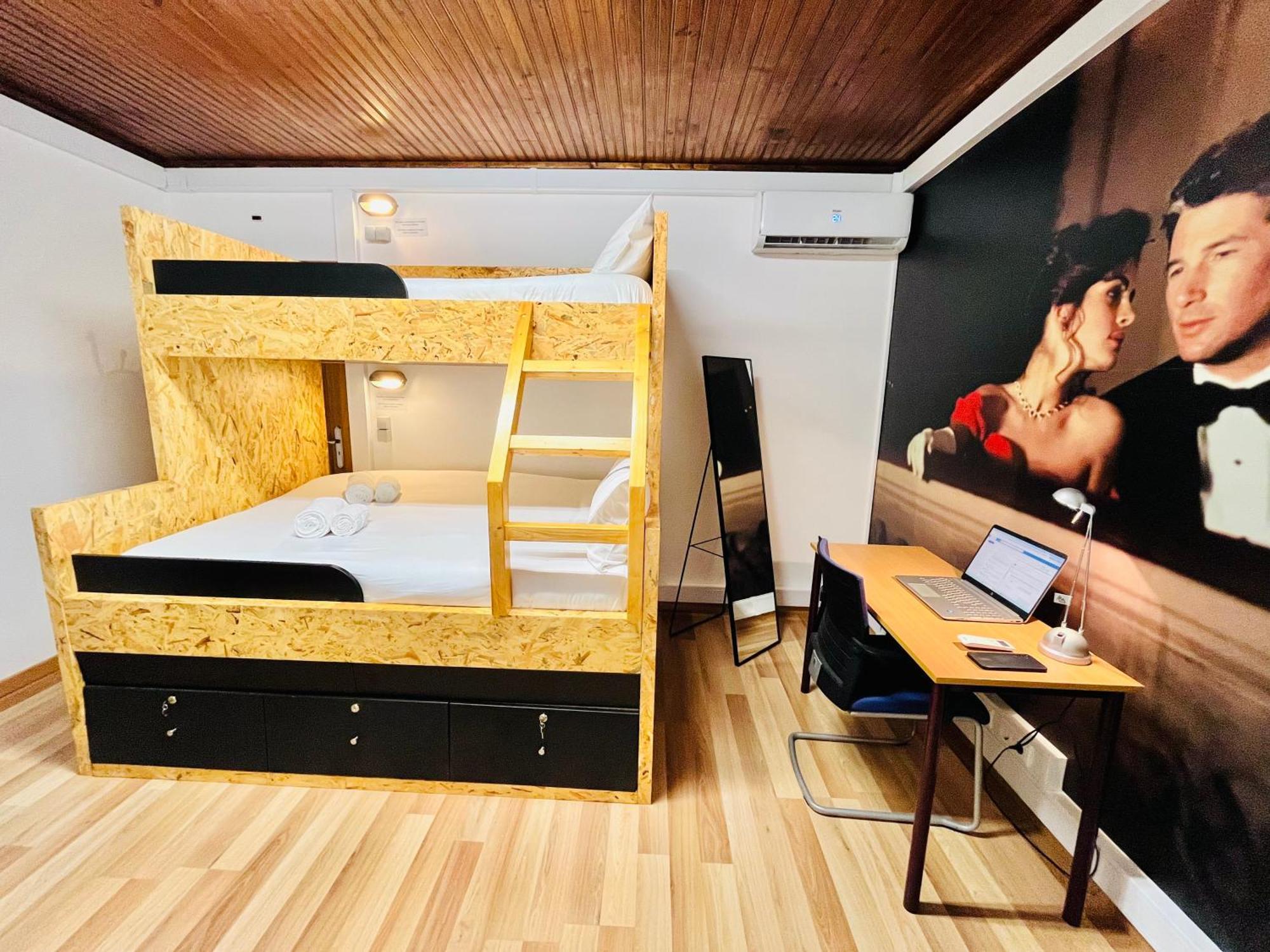 Lagos Central Rock School Hostel ,Algarve 外观 照片